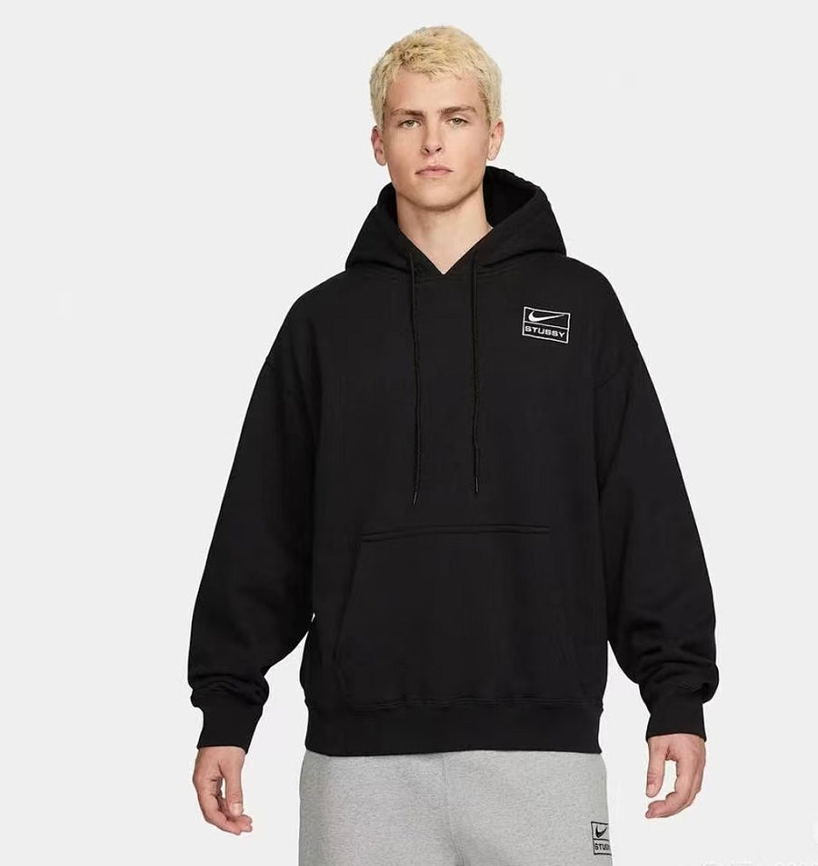 Survêtement Nike x Stüssy – Ensemble Hoodie Pullover & Pantalon Fleece SS24