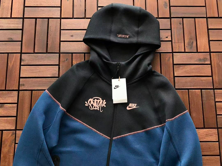 Survêtement Nike x Central Cee Syna World Tech Fleece – Ensemble Hoodie & Pantalon