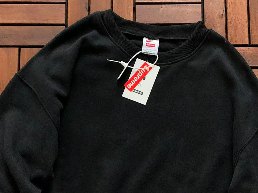 Survêtement Supreme x Nike – Ensemble Crewneck & Pantalon Fleece SS24
