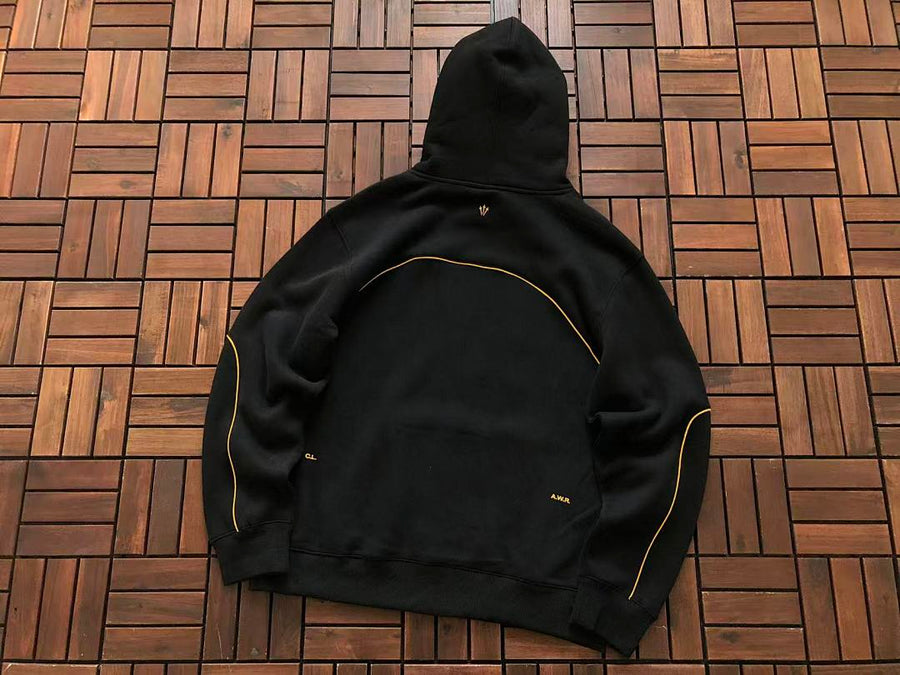 Survêtement Nike x NOCTA Drake – Ensemble Hoodie & Pantalon Fleece Noir/Or