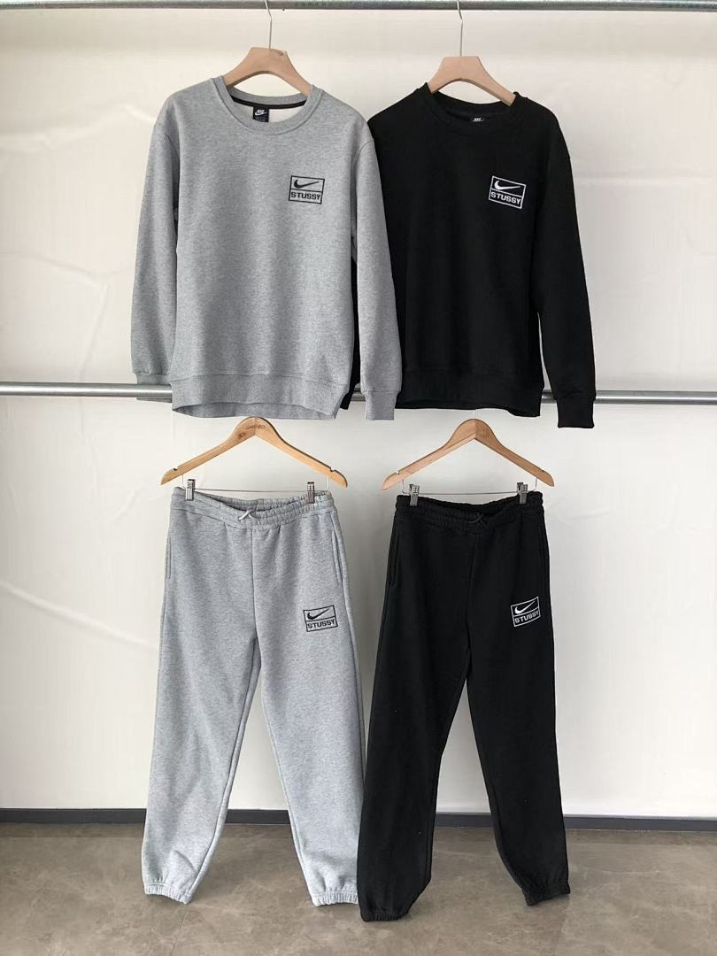 Survêtement Nike x Stüssy – Ensemble Crewneck & Pantalon Fleece SS24